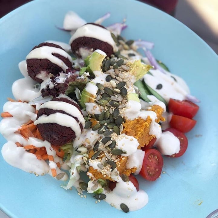 photo of Lexi's Healthy Eatery Falafel Bowl shared by @tashiep on  28 Jul 2020 - review