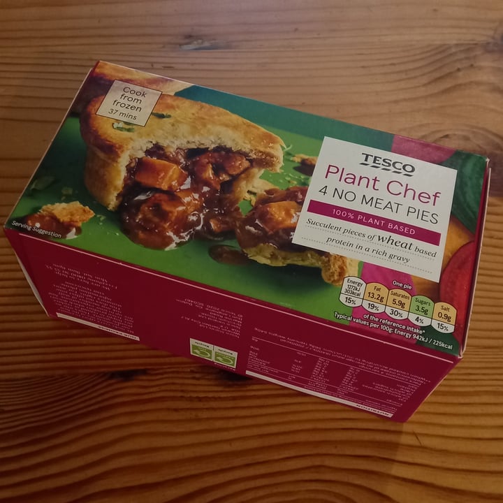 photo of Tesco Plant Chef 4 No Meat pies shared by @janxr on  12 Jun 2022 - review