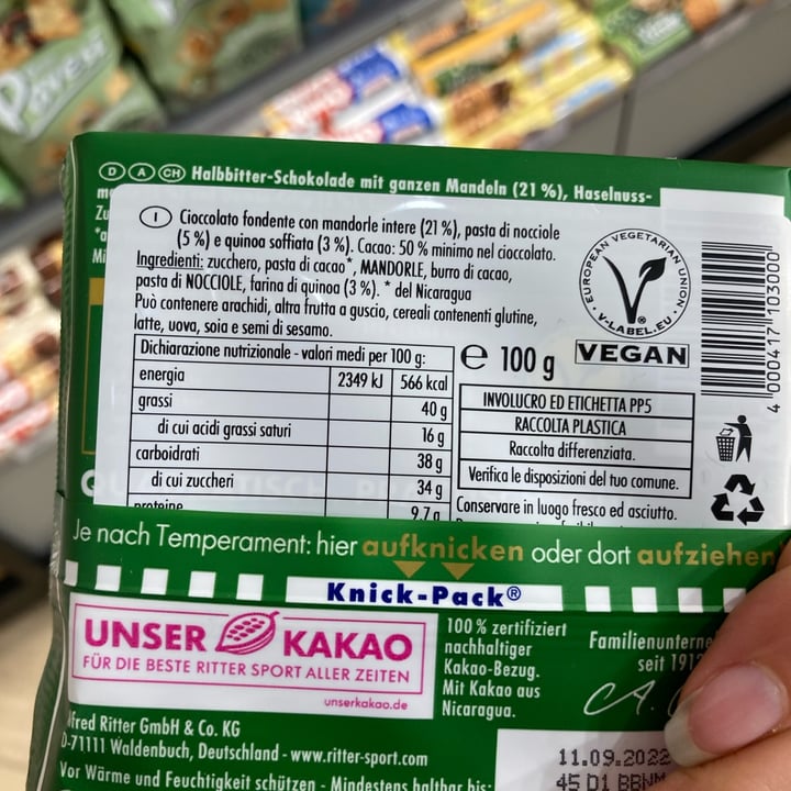 review photo of Ritter Sport Mandel Quinoa 50% Cacao shared by @alemaguolo on 28 Jun 2022 - review