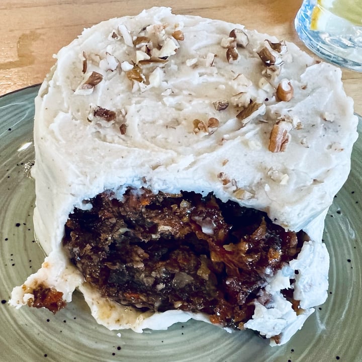 photo of La coco C Vegan Carrot Cake shared by @lienloves on  19 Aug 2022 - review