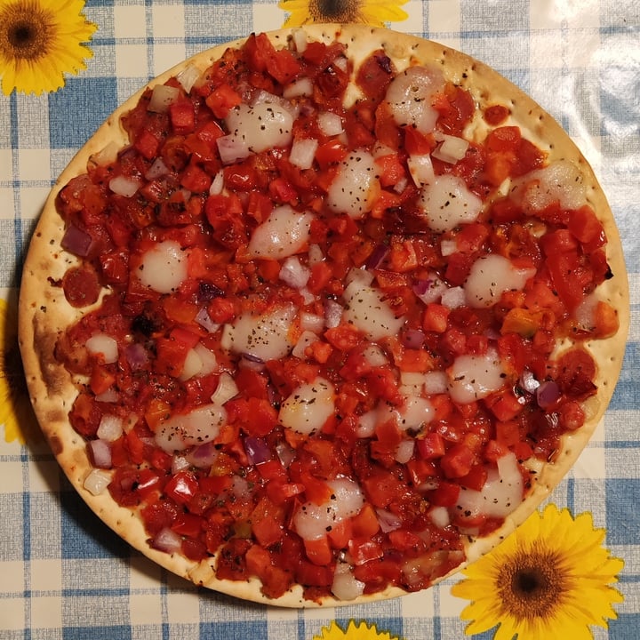 photo of Vemondo Vegan Pizza Bruschetta shared by @norshadows on  31 Aug 2022 - review