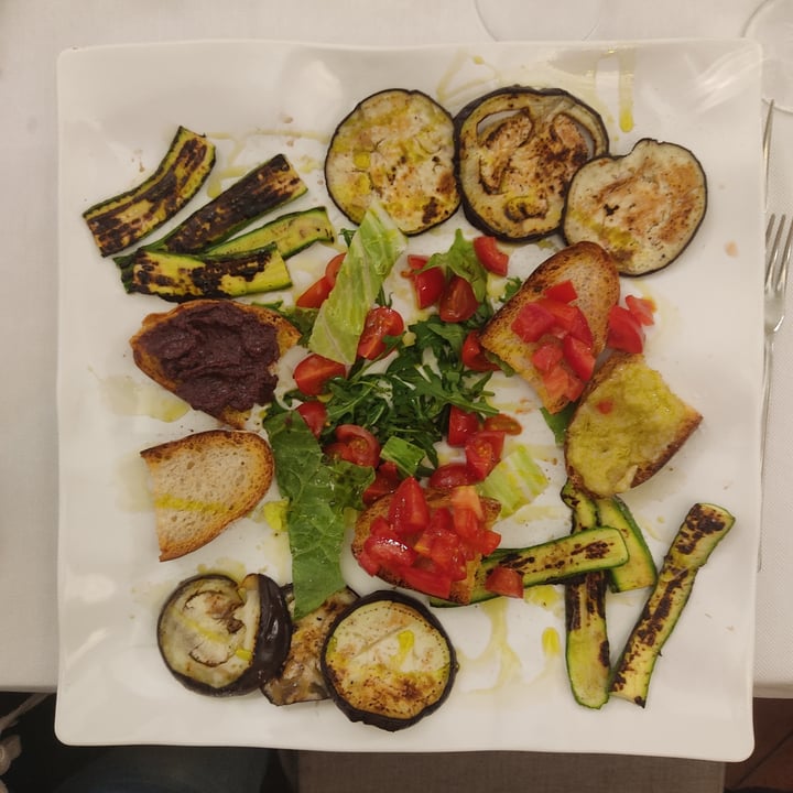 photo of Ristorante Il Cavaliere Antipasto misto shared by @lauradavega2 on  30 Jun 2022 - review