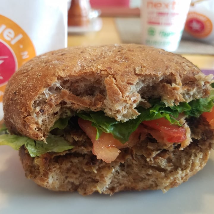 photo of Next Level Burger Austin Signature Burger shared by @caseyveganforlife on  24 Aug 2021 - review
