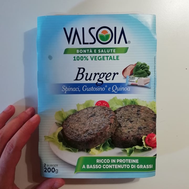 photo of Valsoia Burger spinaci, gustosino e quinoa shared by @soniaveg on  16 Jul 2022 - review