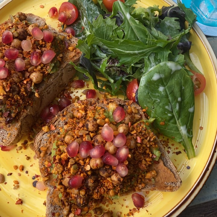 review photo of Privé CHIJMES Middle Eastern Avocado Toast shared by @meduza on 26 Nov 2022 - review