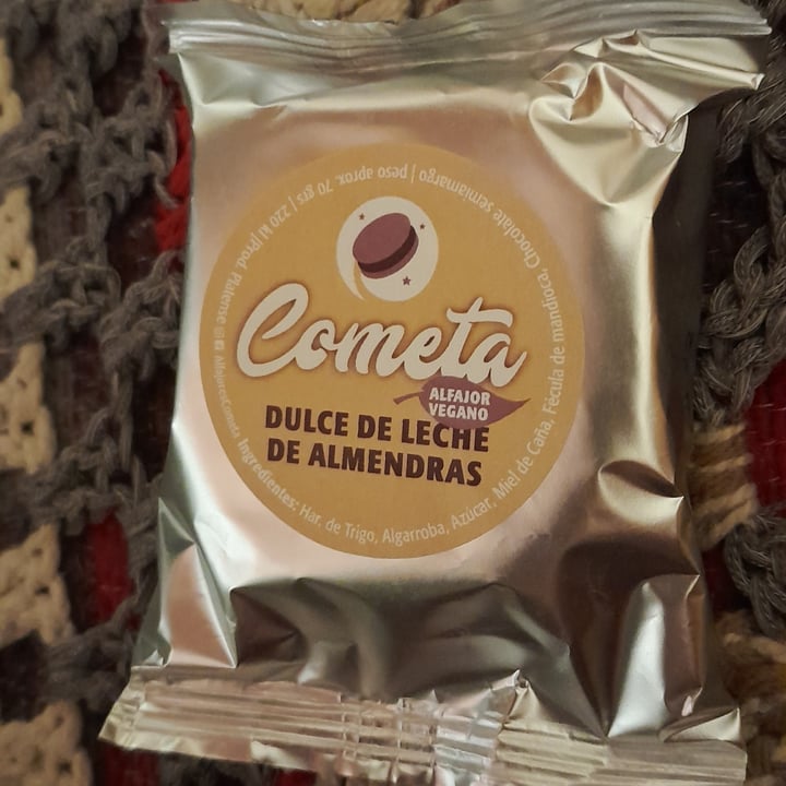 photo of Cometa Alfajor Con Dulce De Leche De Almendras shared by @1963male on  04 Nov 2022 - review