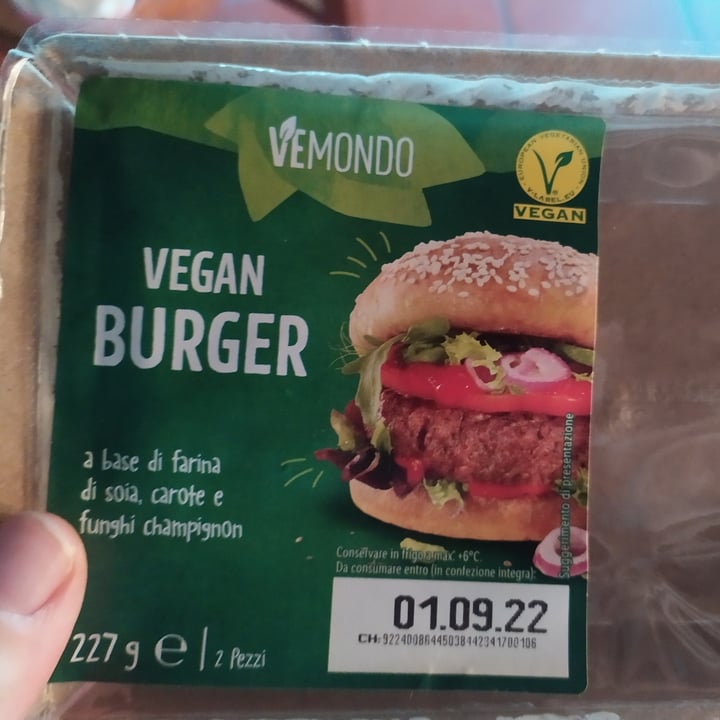 review photo of Vemondo burger farina di soia, carote e funghi shared by @jessyveg87 on 04 Sep 2022 - review