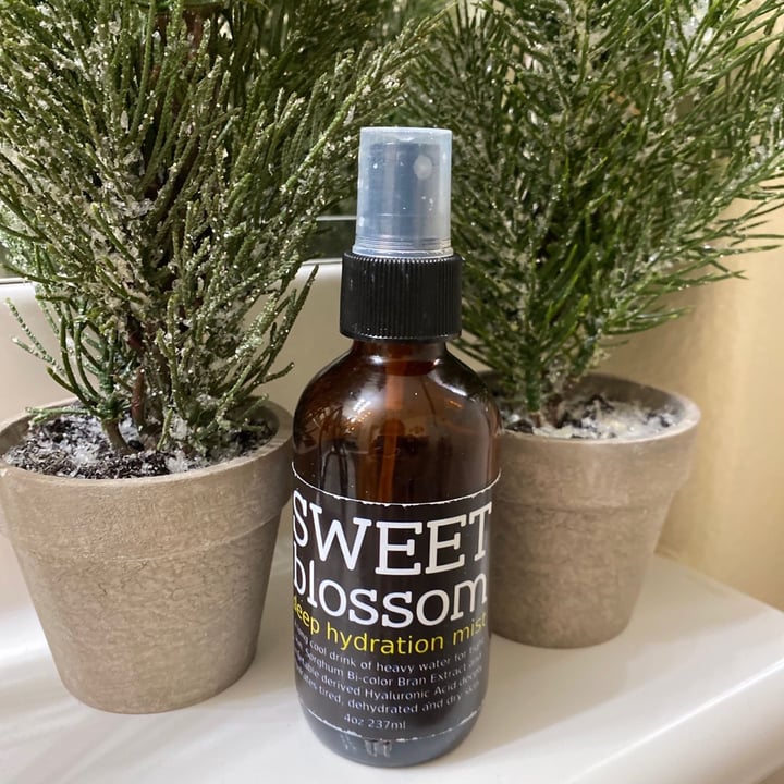 review photo of Bare Naked Botanicals Sweet Blossom deep hydration mist shared by @karleyylist on 28 Dec 2019 - review
