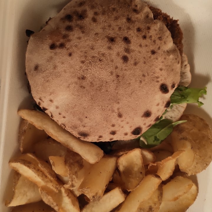 review photo of Settimo Cielo Vegan Burger shared by @gtarocco on 02 May 2021 - review