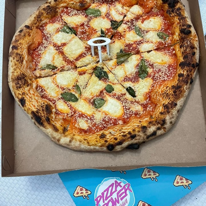 photo of Pizza Power Vegan Pizza Margherita shared by @tafarelgrolli on  26 Jun 2022 - review
