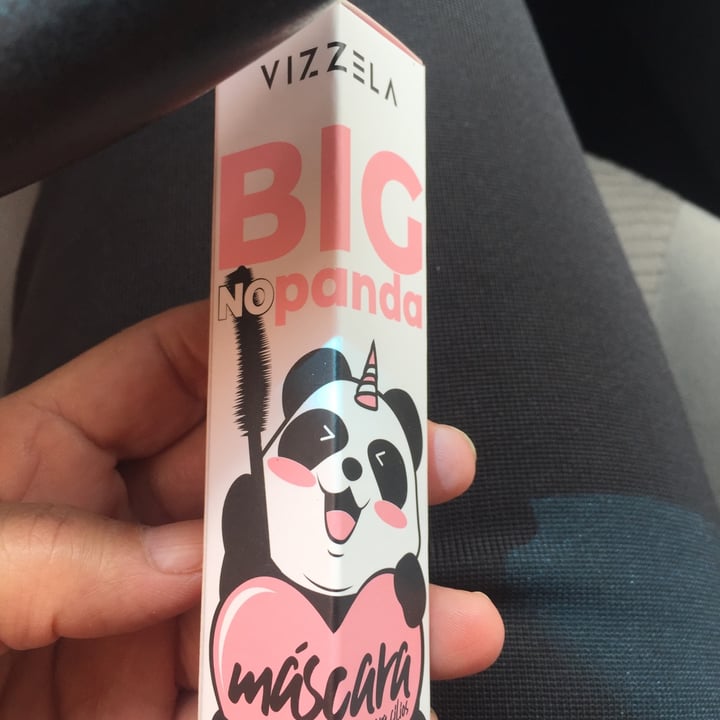 photo of Vizzela Cosméticos Máscara de cílios No Panda shared by @shandra on  11 Nov 2022 - review
