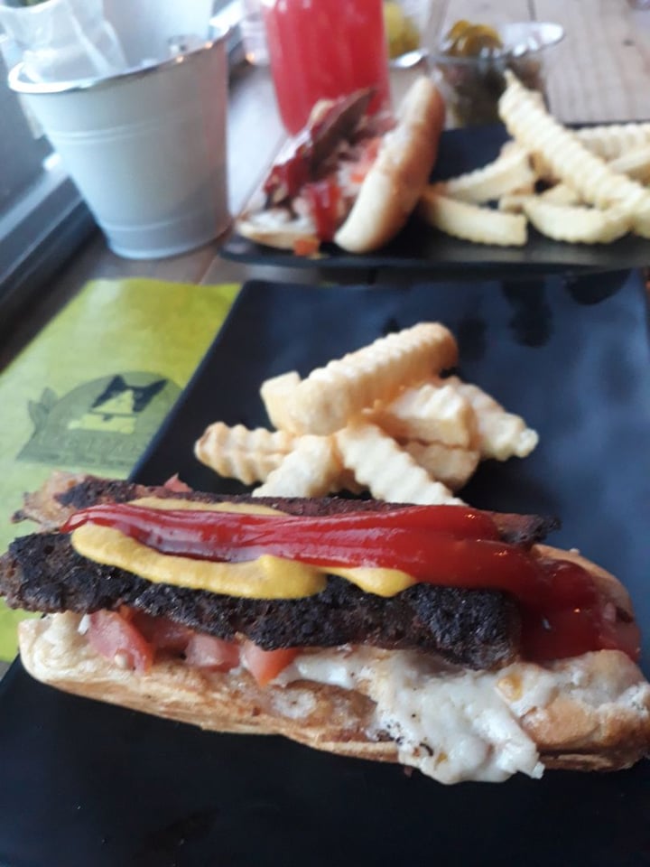 review photo of Vegattos Hot-dogs Con Tocino shared by @catnya on 02 Mar 2020 - review