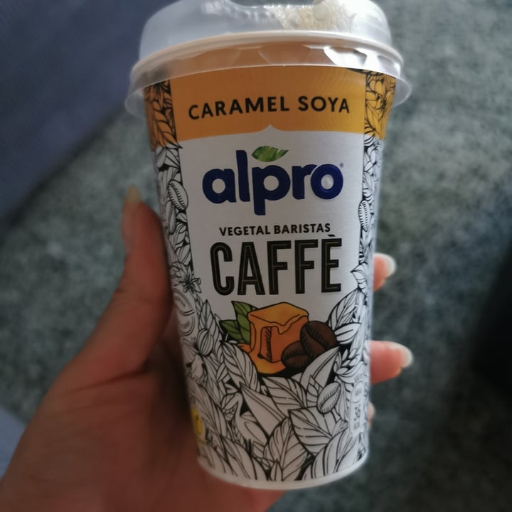 photo of Alpro Caffè Vegetal Baristas Caramello Soya shared by @valentinacanepa on  18 May 2022 - review