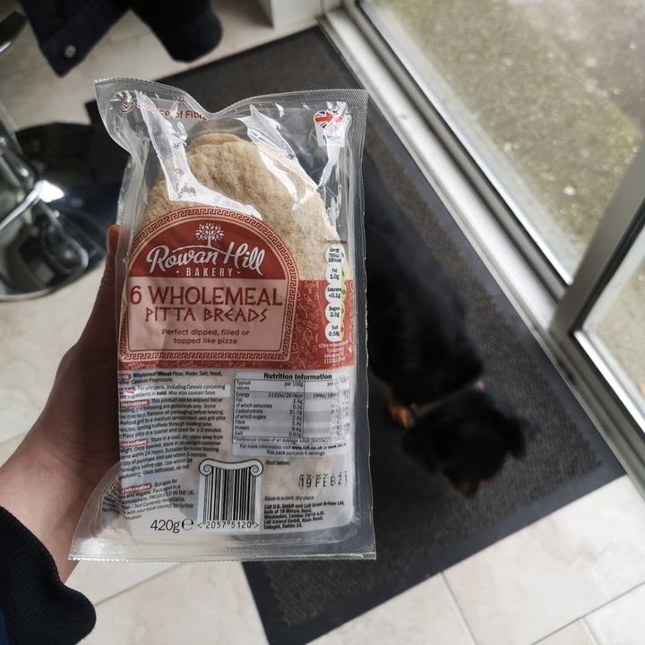 photo of Rowan Hill Bakery 6 Wholemeal Pitta Breads shared by @eilishhassett on  24 Dec 2020 - review