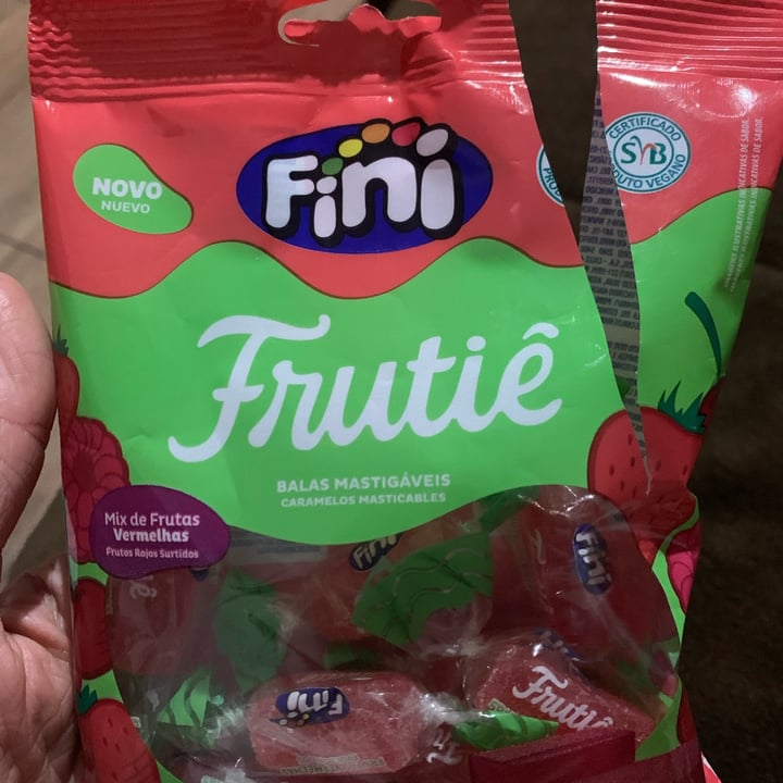 photo of Fini Frutiê mix de frutas vermelhas shared by @gabigabsta on  17 Sep 2022 - review