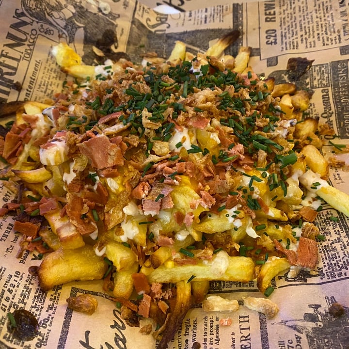 photo of Freedom Cakes Cheese Vacon Fries shared by @irenevegan on  24 Nov 2020 - review