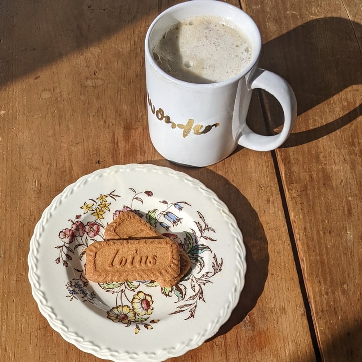 photo of Lotus Bakeries Lotus Biscoff shared by @jacintavegangal12 on  02 Oct 2022 - review