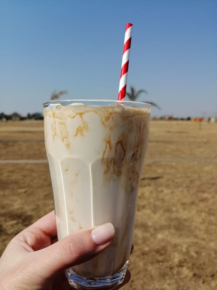 review photo of Asher's Corner Cafe @ Ashers Farm Sanctuary Rum 'n Raisin Milkshake shared by @ashersfarmsanctuary on 07 Aug 2019 - review