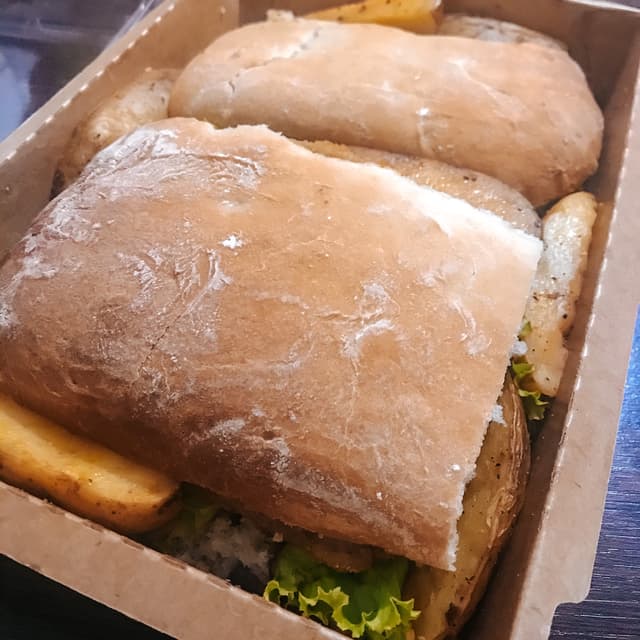 Photo of the dish “Sandwich De Milanesa De Seitan”