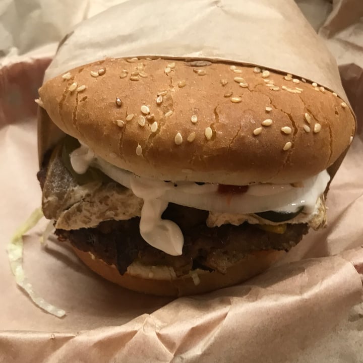 photo of Nice Guys 100% Vegan Nice Burger W Bacon shared by @rocior on  06 Aug 2022 - review
