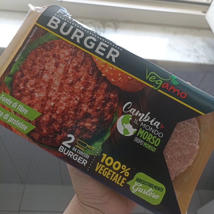 photo of Vegamo Fantastic Burger shared by @simona92 on  11 Jun 2022 - review