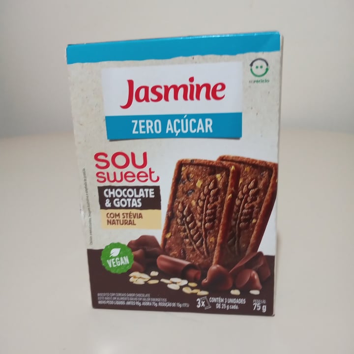 photo of Jasmine Biscoito com cereais integrais sabor cacau shared by @lemina on  12 May 2022 - review