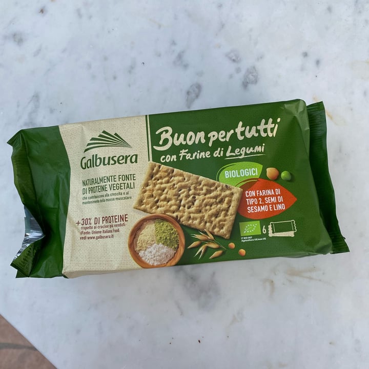 photo of Galbusera buon per tutti biologico con farine di legumi (cracker) shared by @noemiyazz on  25 Aug 2022 - review