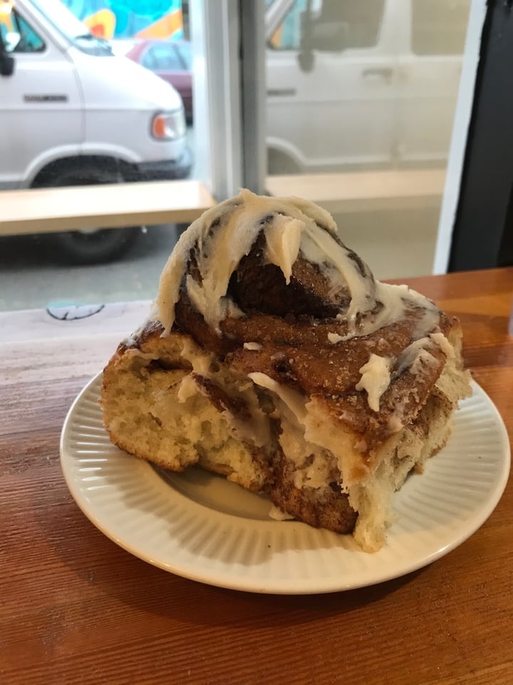 photo of Fern Cafe and Bakery Cinnamon Bun shared by @sistervegans on  29 Nov 2019 - review