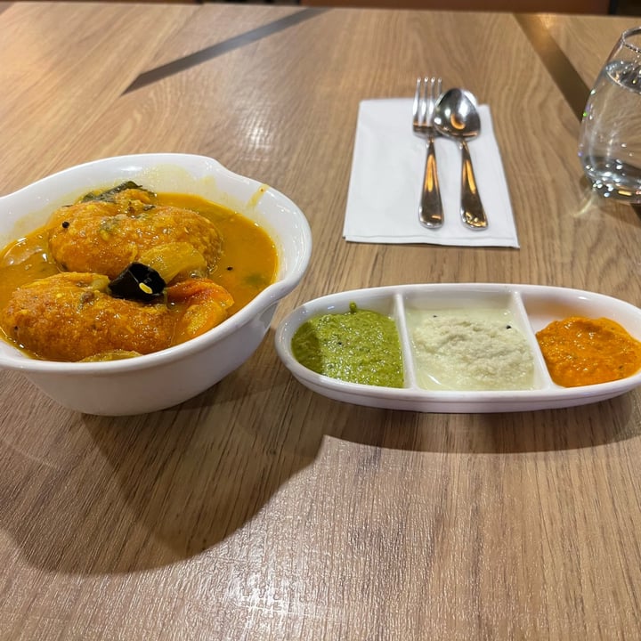 photo of Nalan Restaurant (City Hall) Rasam Vadai shared by @jas-veg on  21 Oct 2022 - review