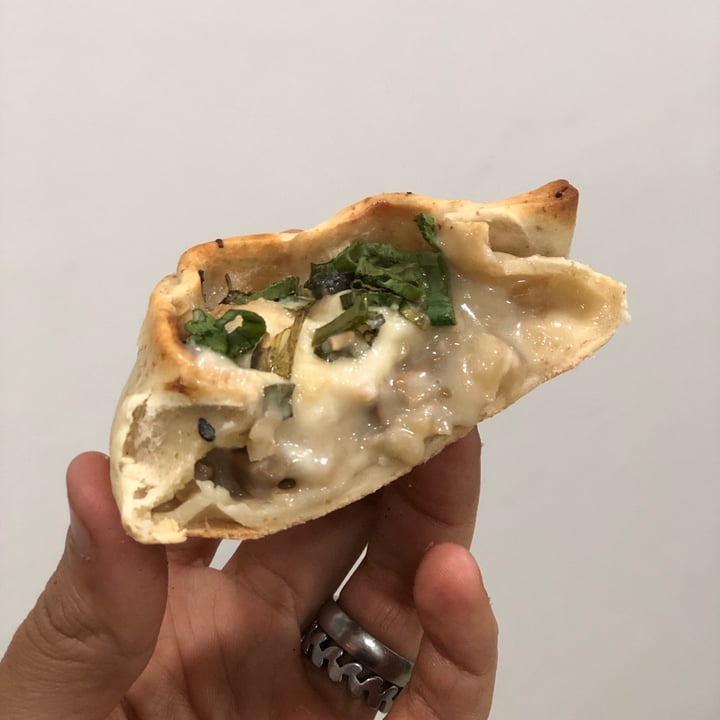 review photo of Heaven (Delivery and Take-away) Canastita de champiñones y verdeo shared by @florenciasero on 22 Aug 2021 - review