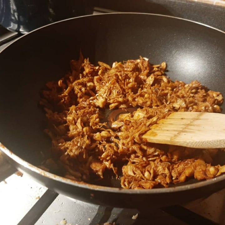 review photo of The Jackfruit Company Teriyaki jackfruit shared by @civegankitchen on 20 Jun 2020 - review