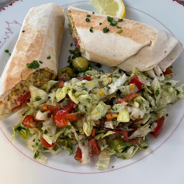 Photo of the dish “Piadina Con Falafil”