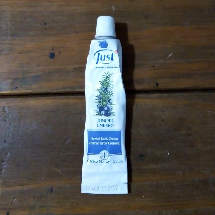 review photo of Swiss Just Crema herbal corporal enebro shared by @mmaarrttiinnaa on 28 Sep 2020 - review