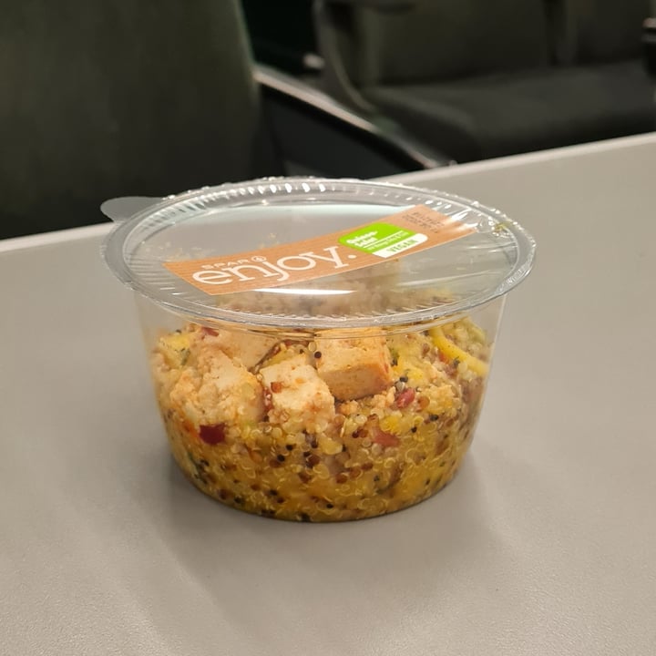 review photo of Spar enjoy. Quinoa-Salat mit Mango, Tofu & Chili shared by @mariettes on 10 Apr 2022 - review