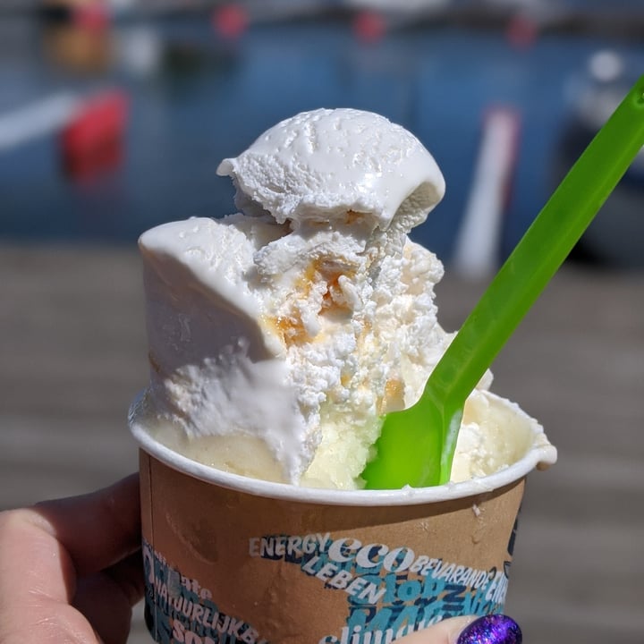 review photo of GB Glass Coconut-passion fruit shared by @annawastaken on 09 Jul 2020 - review