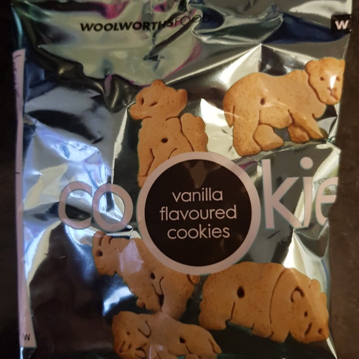 review photo of Woolworths Food Vanilla flavoured cookies shared by @drewitt1990 on 08 Jun 2021 - review
