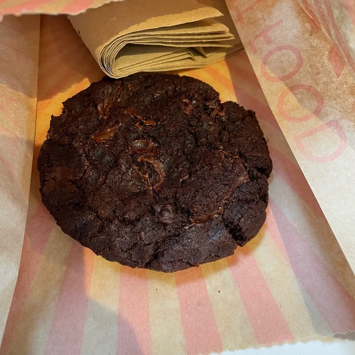 photo of LEON Notting HIll Double Chocolate Cookie shared by @appleappleamanda on  02 Dec 2022 - review