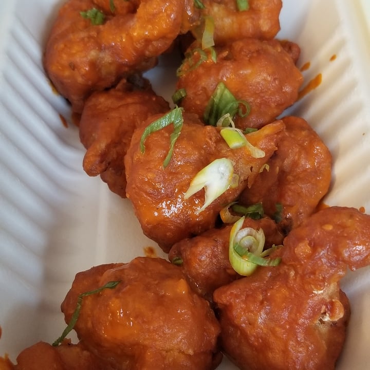 review photo of Hearts Choices Cafe Market Cauliflower Wings shared by @handeela on 07 Jun 2020 - review