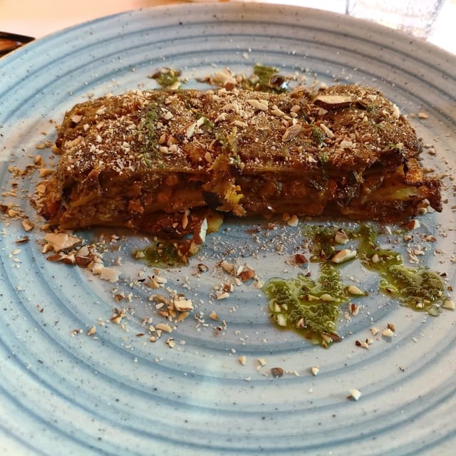 Foto do prato “Lasagnetta Estiva Alle Verdure Gratinata Con Mandorle Tostate”