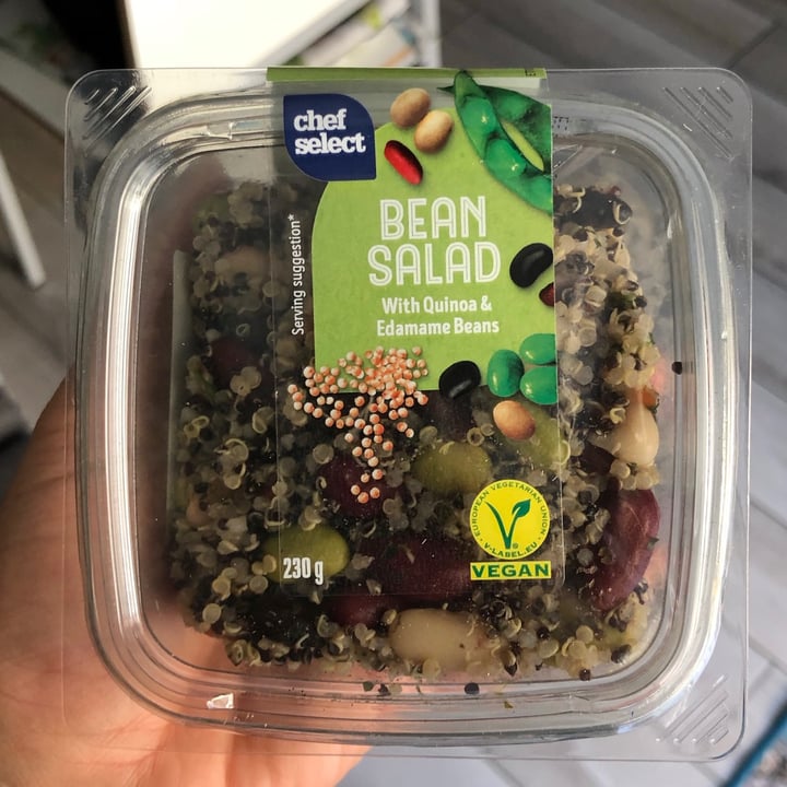 photo of Chef Select Bean Salad with quinoa y edamame beans shared by @valentinabojin on  11 Sep 2021 - review