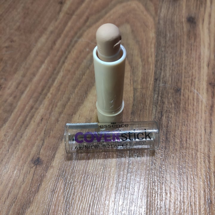 photo of Essence Cosmetics Cover stick shared by @cinziapao on  02 Dec 2021 - review