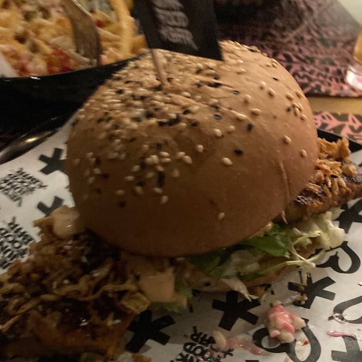 photo of Vegan Junk Food Bar Heppi ribs burger shared by @angiogio on  16 Dec 2020 - review