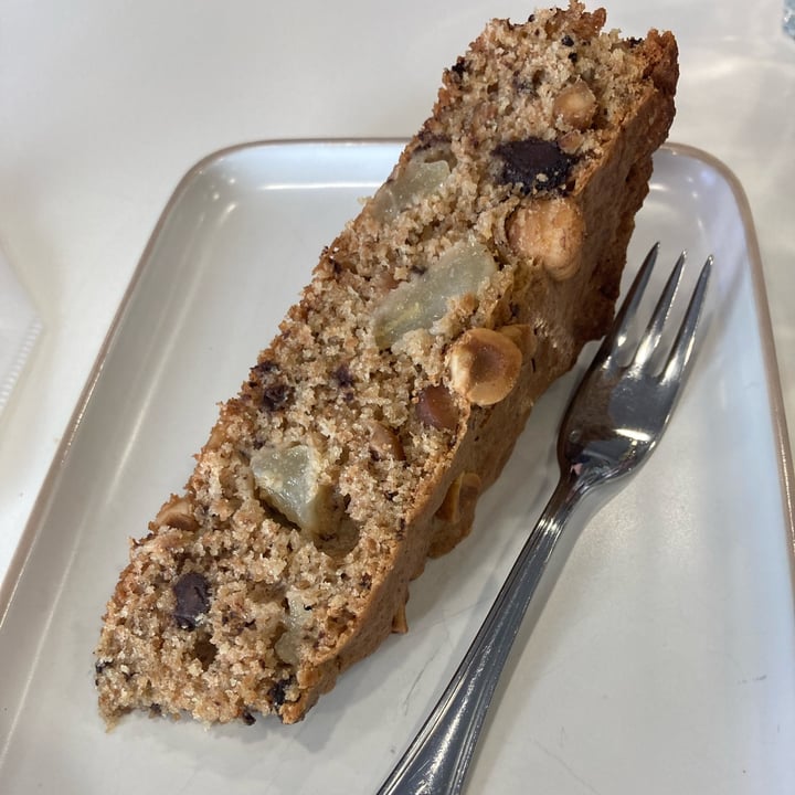 photo of ORTO ZERO bar e tavola calda Torta alle nocciole con pere e gocce di cioccolato vegan shared by @arielamarla on  13 Mar 2022 - review