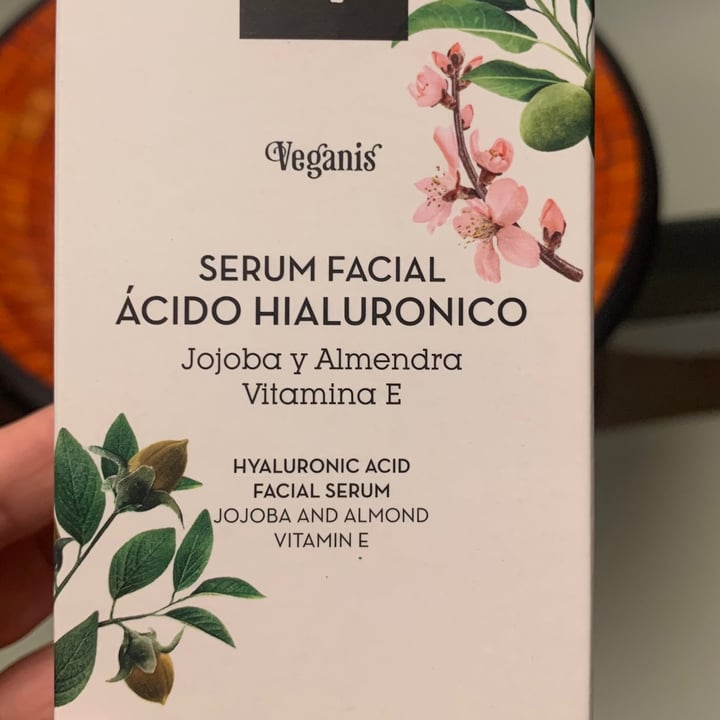 photo of Veganis Serum Facial Ácido Hialuronico shared by @karinag on  03 Dec 2020 - review