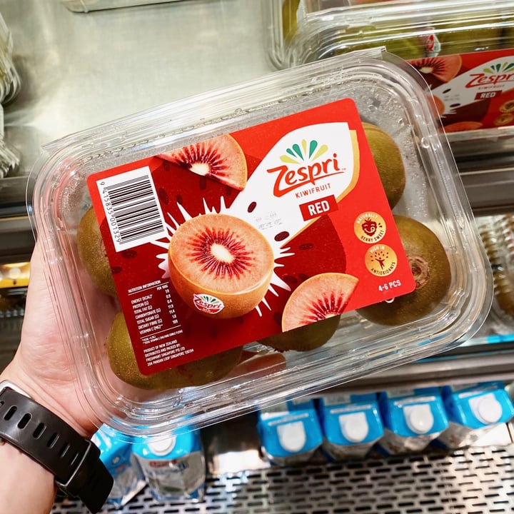 photo of Zespri Red Kiwi shared by @deinocheirus on  07 Jun 2021 - review