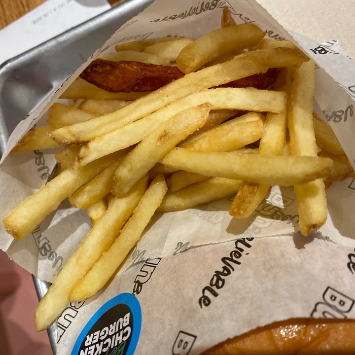 review photo of Bun Unbelievable Burgers patatine shared by @ambra304 on 30 Nov 2022 - review