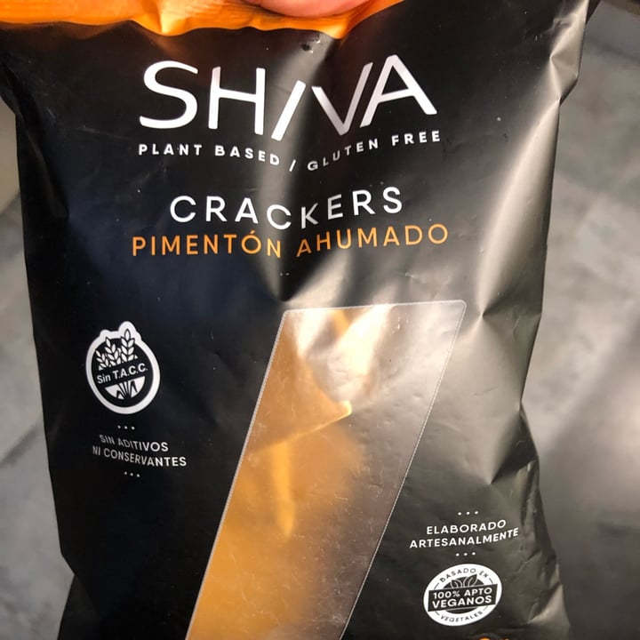 photo of Shiva Crackers Pimentón Ahumado shared by @laritaveganita on  08 Aug 2022 - review