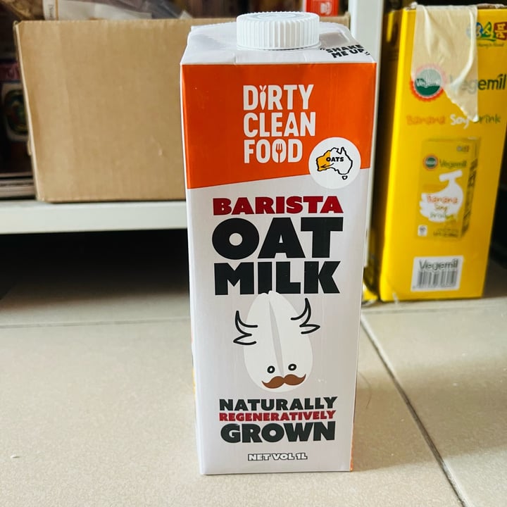 photo of dirty clean food Barista Oat Milk shared by @consciouscookieee on  27 Oct 2022 - review