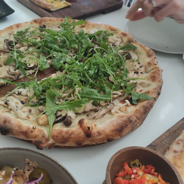 photo of KYND COMMUNITY Truffle Mushroom Pizza shared by @stefietokee on  01 Mar 2021 - review