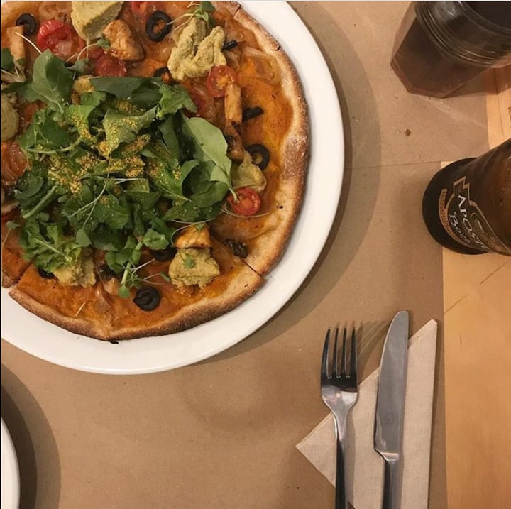 photo of Makeout Colombia Pizza shared by @womanvegan on  22 Aug 2019 - review